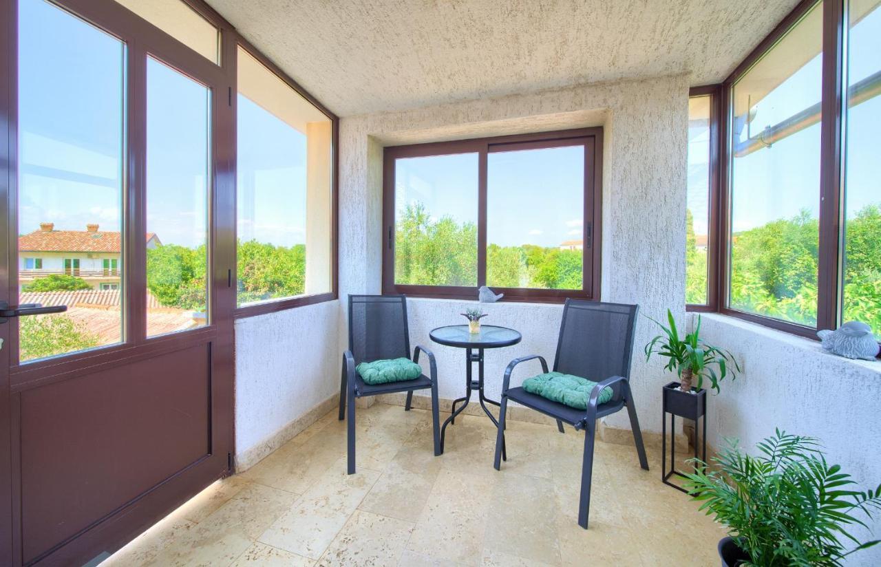 Lipovac Apartment *