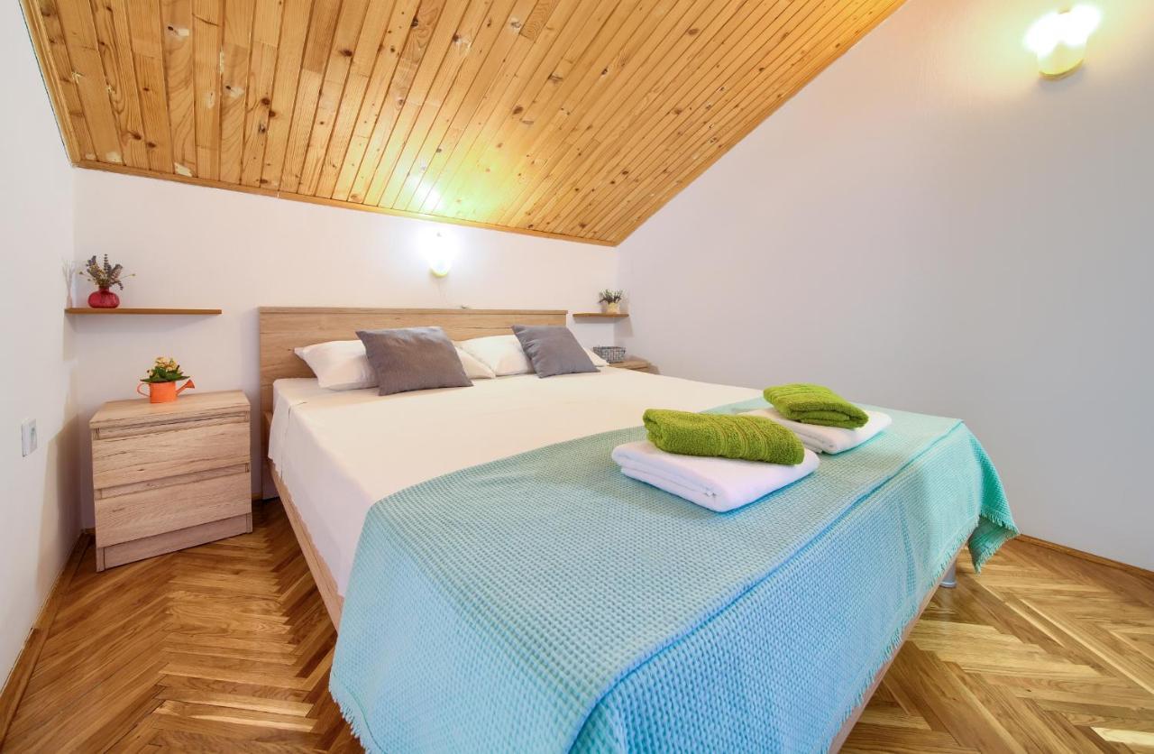 Lipovac Apartman Malinska